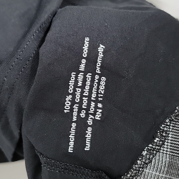 Buckle Black Plaid Accent Longsleeve Tee L - Picture 6 of 6